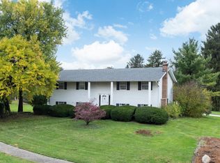 300 Sprucewood Dr, Delaware, OH