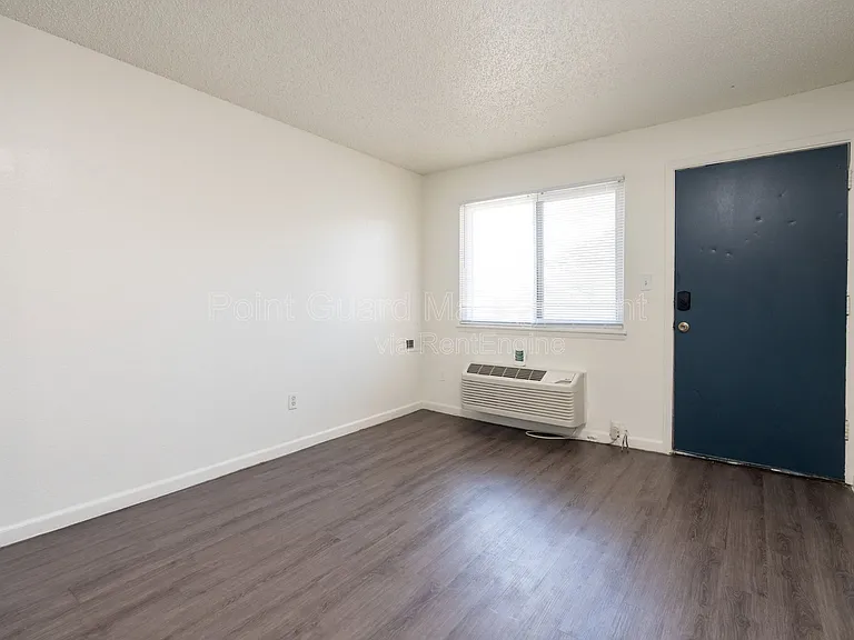 1226 S Longfellow St — Photo 14