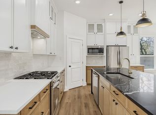 3910 Harlingen St, Dallas, TX 75212