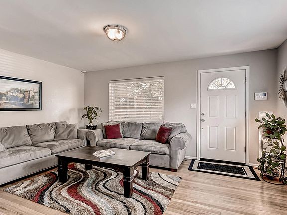 5th image of 3740 Eudora St