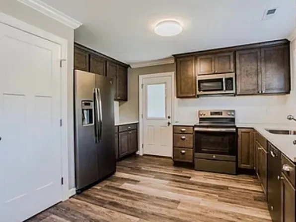 306 W College St, Simpsonville, SC 29681