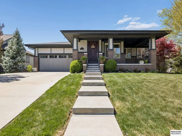 6833 Wildrye Rd, Lincoln, NE 68521