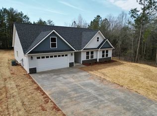 141 Shamrock Rd, Chesnee, SC 29323