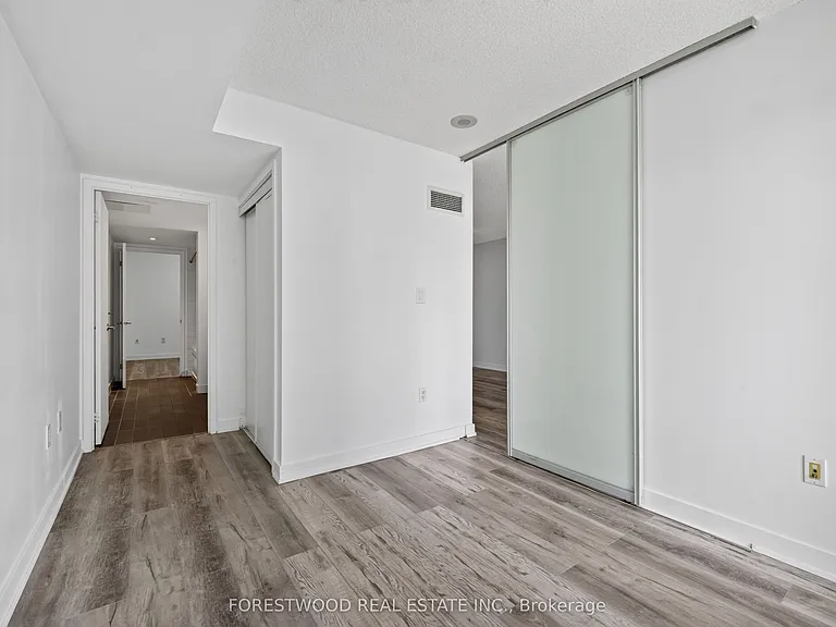 4K Spadina Ave #1716 — Photo 14