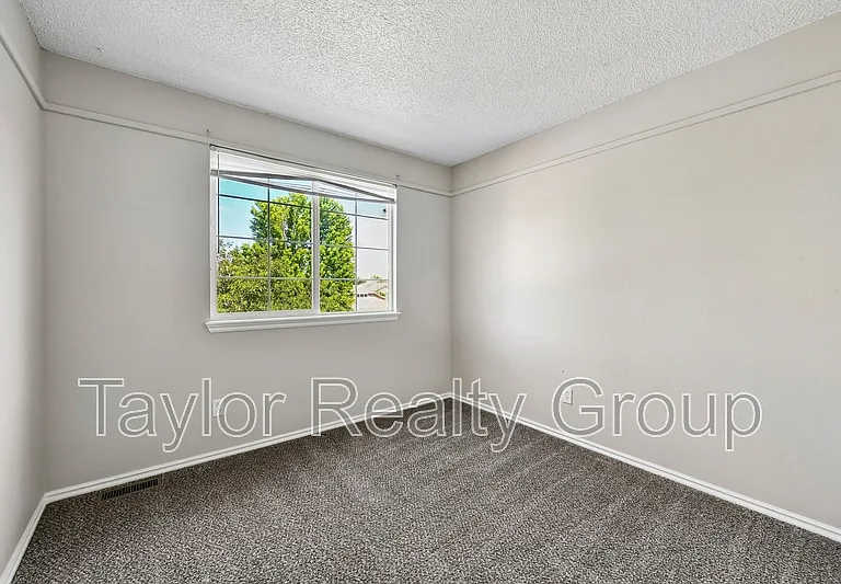 8728 Starwood Ln — Photo 19