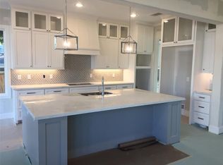 4604 Mimosa Dr, Bellaire, TX 77401