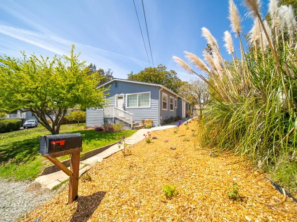 21 Loma Ave, Watsonville, CA 95076