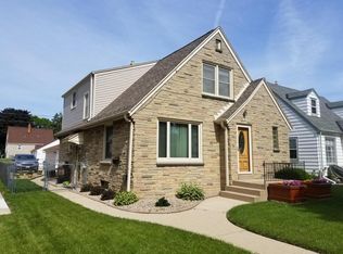 3751 S 18th St, Milwaukee, WI 53221