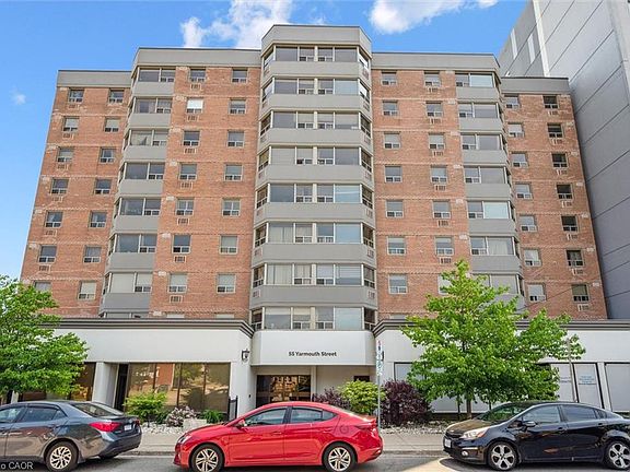 2nd image of 55 Yarmouth St #903