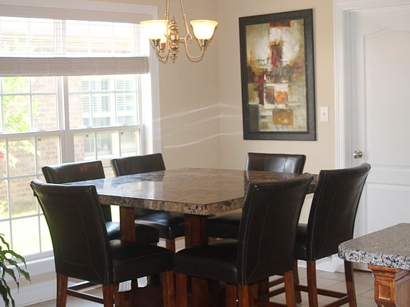 Eat in Open Kitchen