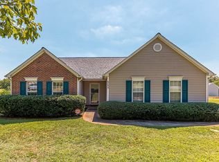 6055 Wade Ct, Rural Hall, NC 27045