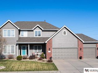6203 N 151st St, Omaha, NE 68116