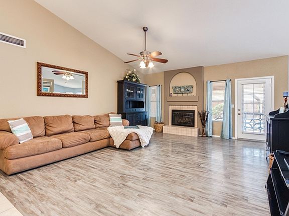 Desert Trumpet Great Room