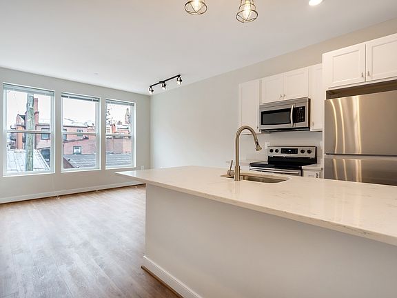 4th image of 815 Park Ave #107
