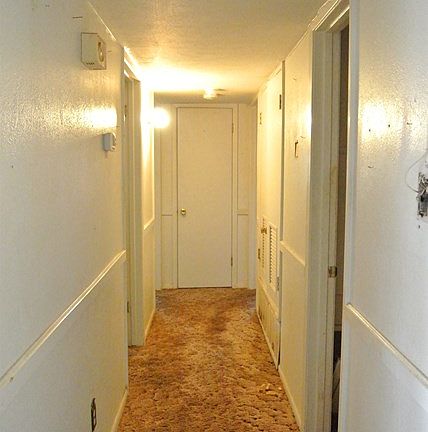 3rd image of 1101 S James Ave