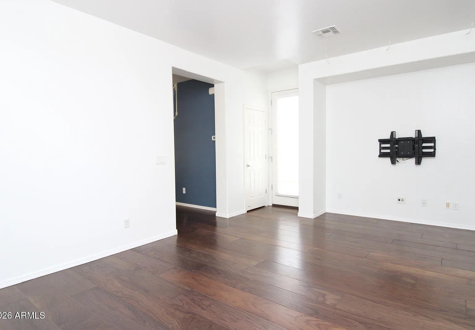 3 bed, 2.5 bath, $2,600 — Photo 4