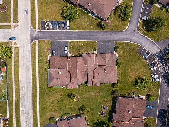 3rd image of 12908 Mill Dr E #2S