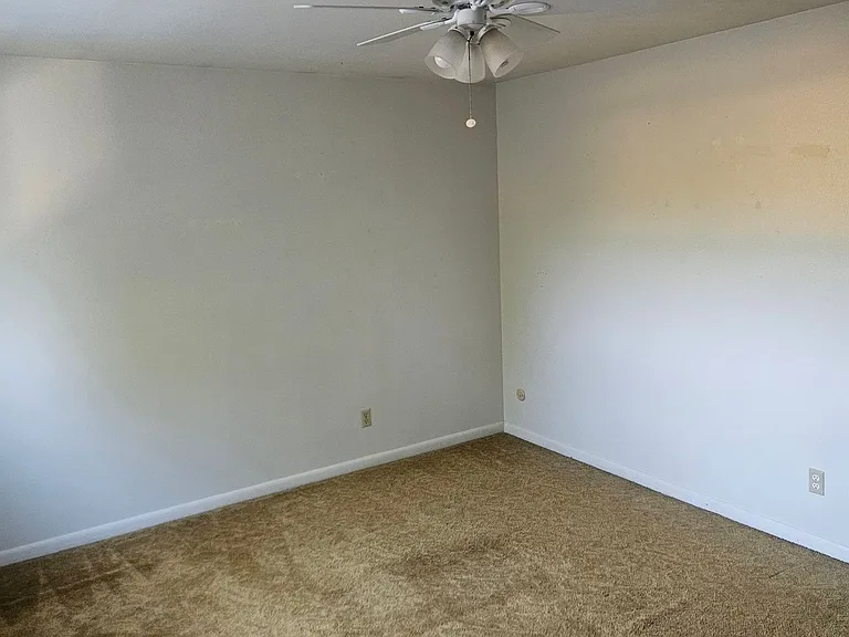 2601 Meadowlark Ave — Photo 15