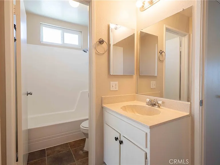 1272 Vista Serena Ave — Photo 7