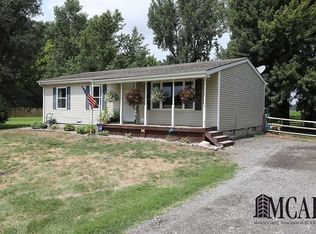18072 Lulu Rd, Petersburg, MI 49270