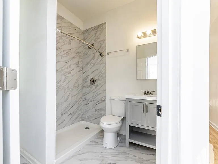 1638 W 18th Pl #2R — Photo 13