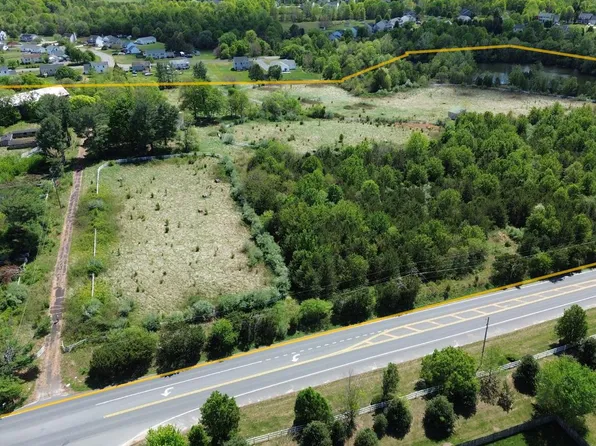 6717 Catlett Rd, Bealeton, VA 22712