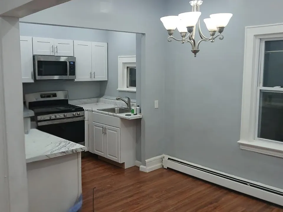 51 Poe Ave #3