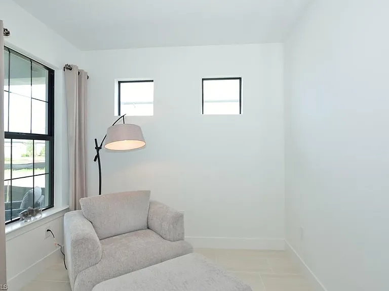 1904 Sierra Ct — Photo 13