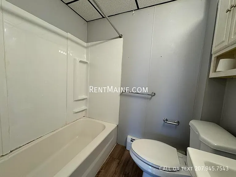 13 Kidder St #3 — Photo 8