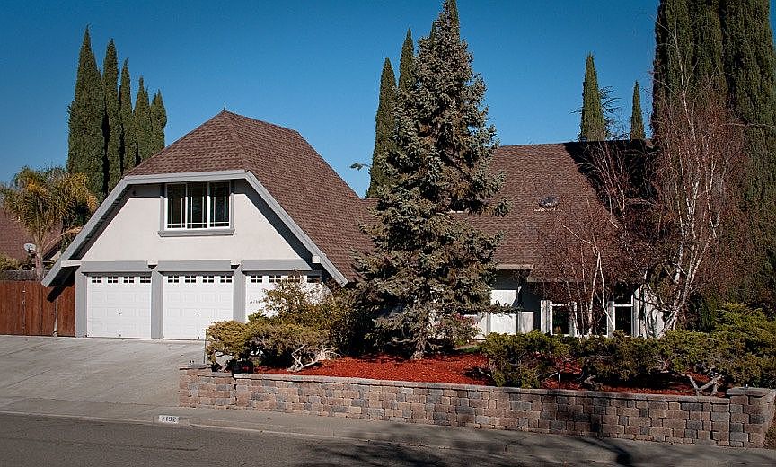 1st image of 2192 Vista Luna