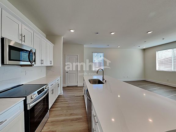 3rd image of 255 Austin Bellerose Pl