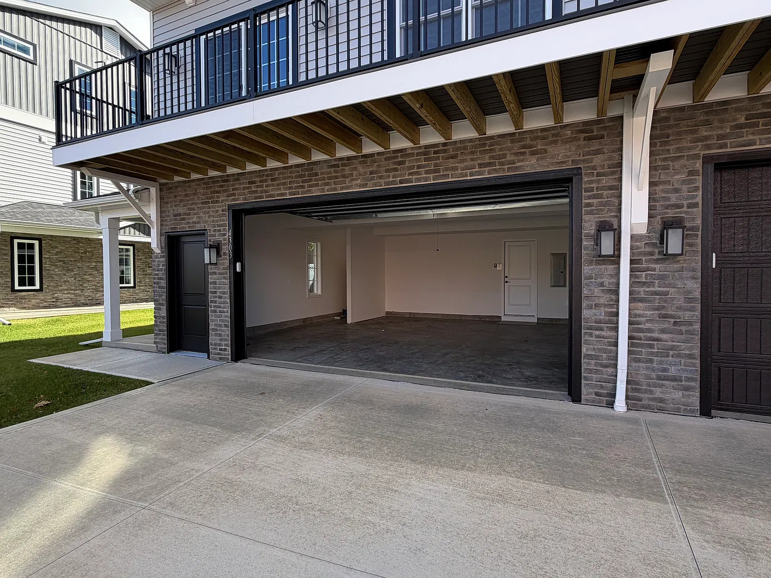 3 bed, 2.5 bath, 1685 sqft, $3,000 — Photo 4