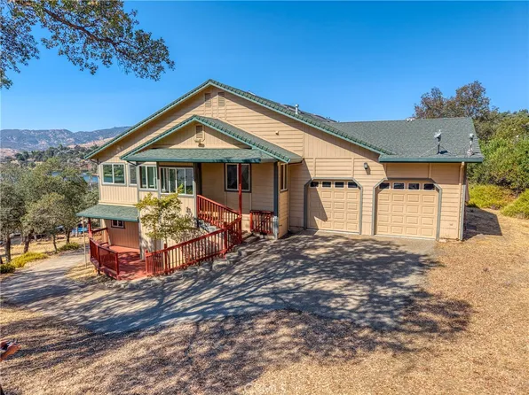 18798 Oak Grove Rd, Hidden Valley Lake, CA 95467