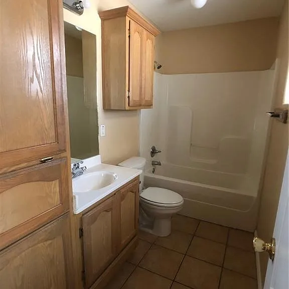 2027 W Western Dr #2 — Photo 9