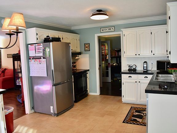 5th image of 546 Crosswood Ct