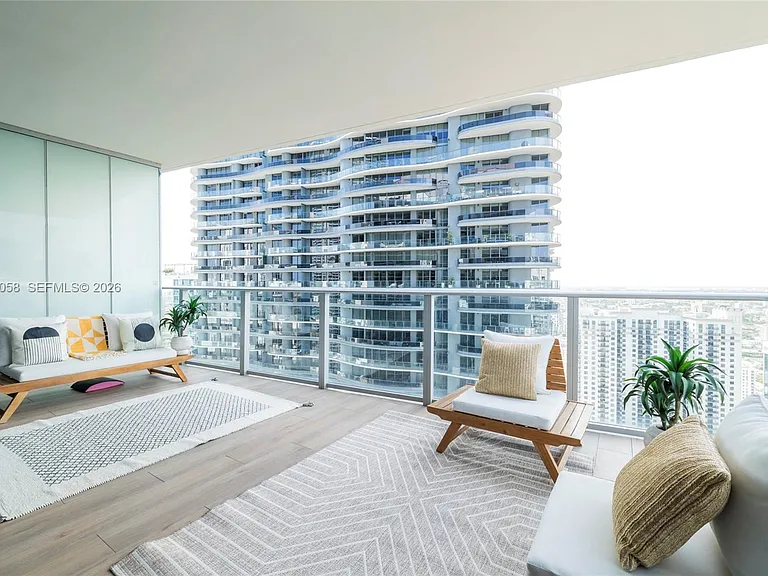 1010 Brickell Ave #4311 — Photo 21