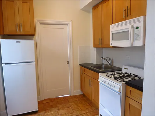 Rented by City & Suburban | media 8