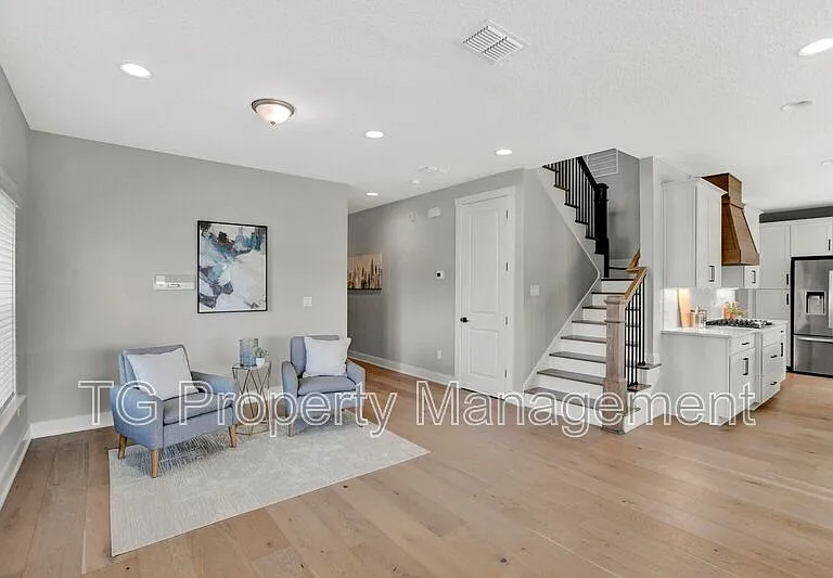 24 Goodhope Ct — Photo 8