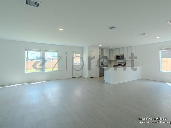 5th image of 18003 Valle Cupa Ln