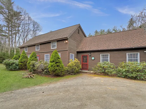 59 Sea Surf Road, Boothbay, ME 04544