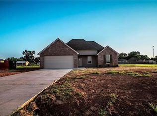 313 Meadows Ln, Natchitoches, LA 71457