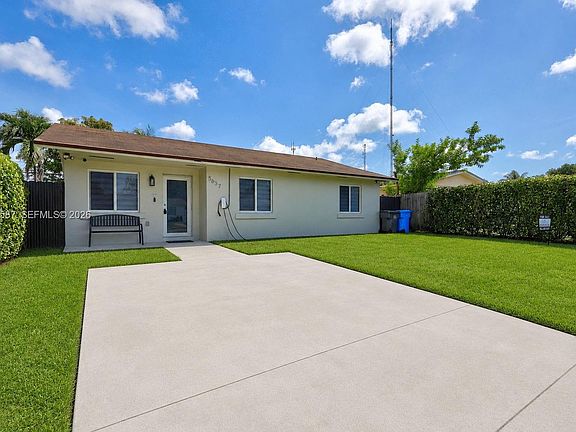 2nd image of 5637 SW 36th Ct