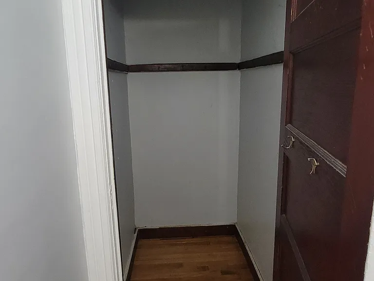 119 Sisson Ave #1S — Photo 2