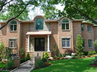 6 Skyline Dr, Englewood Cliffs, NJ 07632