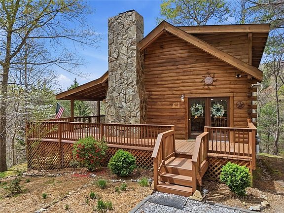 3rd image of 3455 Valley Drive