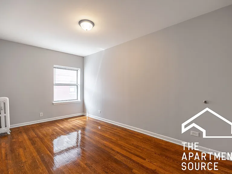 5748 N Winthrop Ave #1 — Photo 7