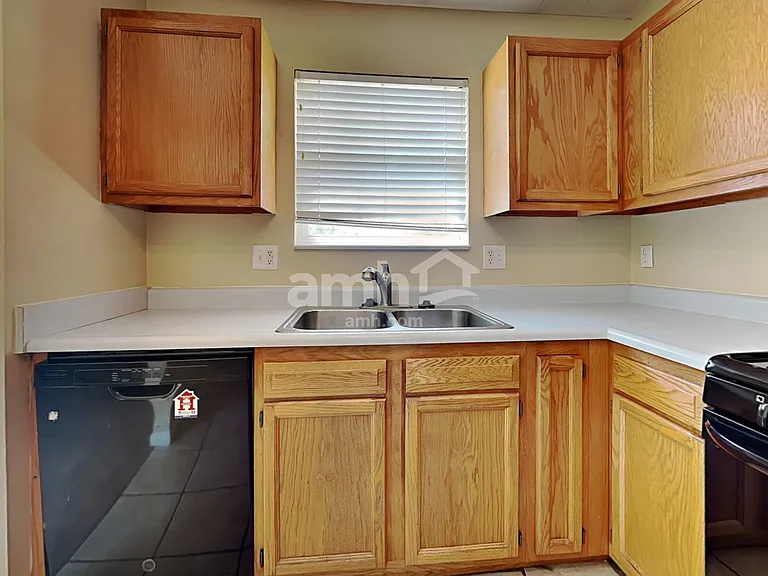 2565 Chateaugay Ct — Photo 3