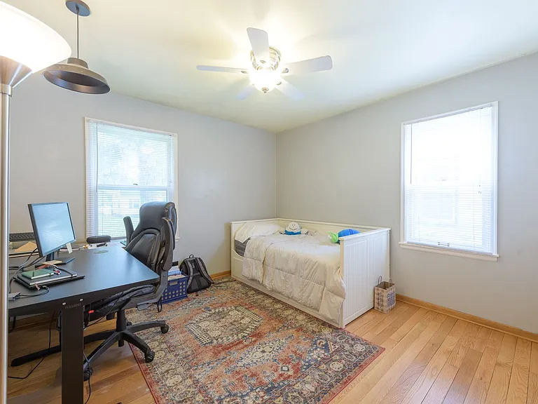 3243 Fillmore St NE — Photo 10