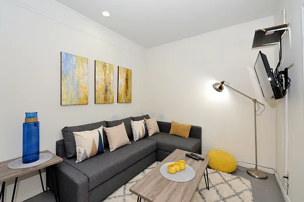 Rented by Corcoran | media 32