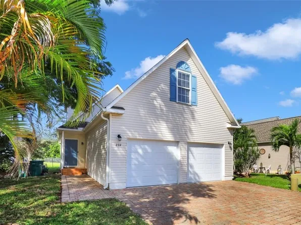 239 Leawood Cir, Naples, FL 34104